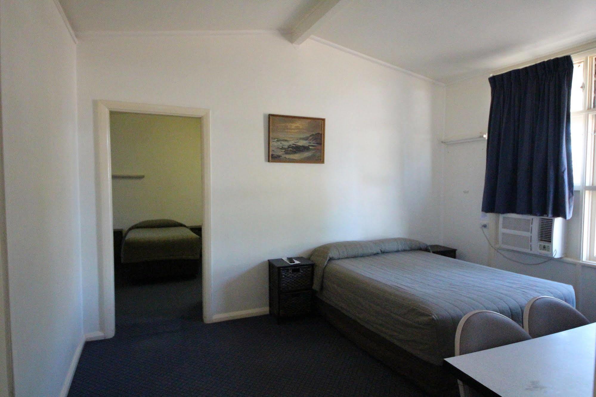 Coolabah Motel Walgett Екстериор снимка